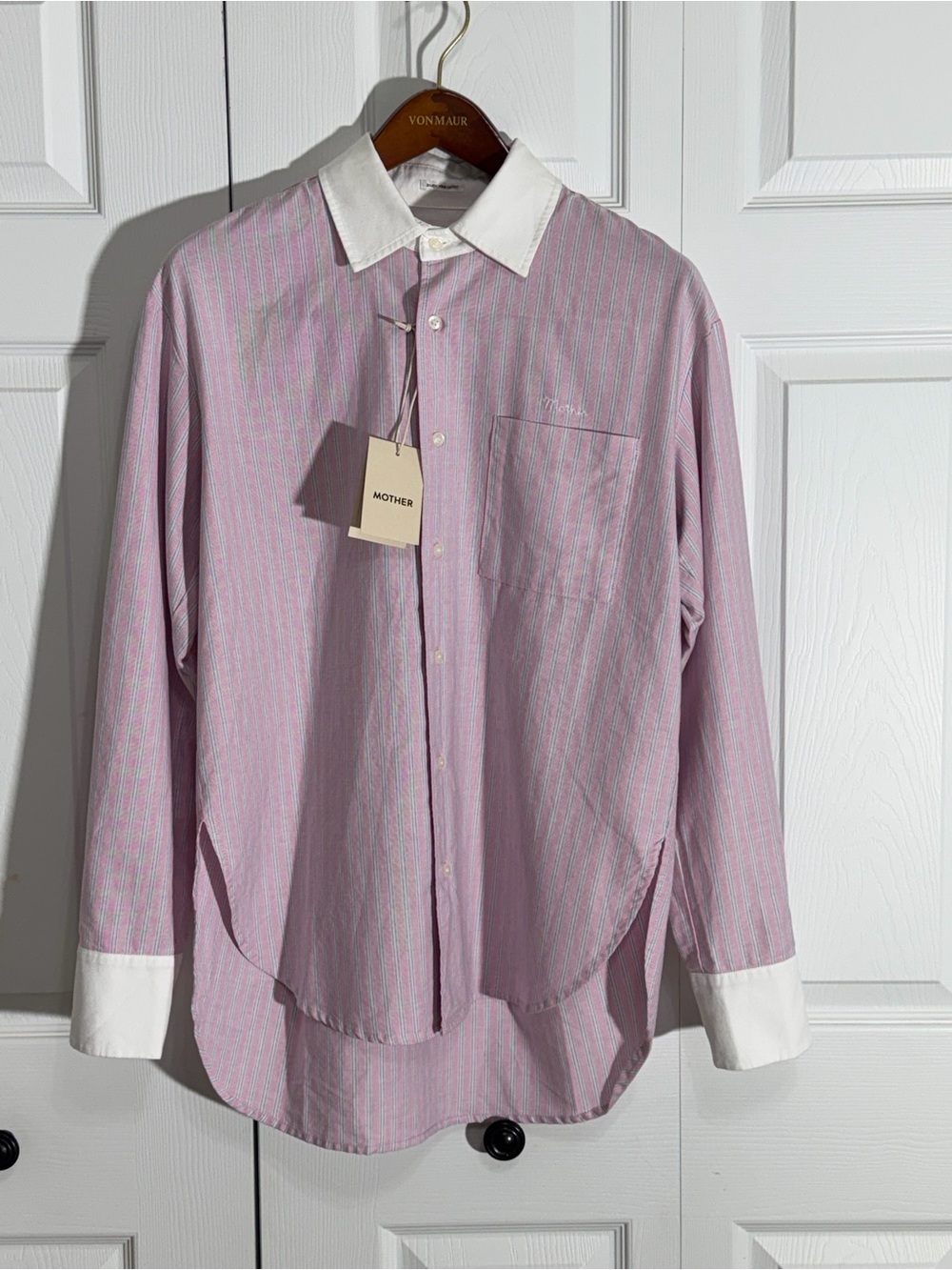 MOTHER The Roomie Frenchie Pink Stripe Button-Down Shirt with White Collar